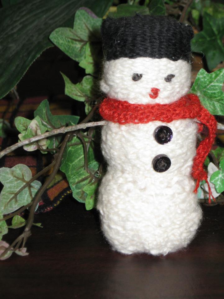 Woven snowman